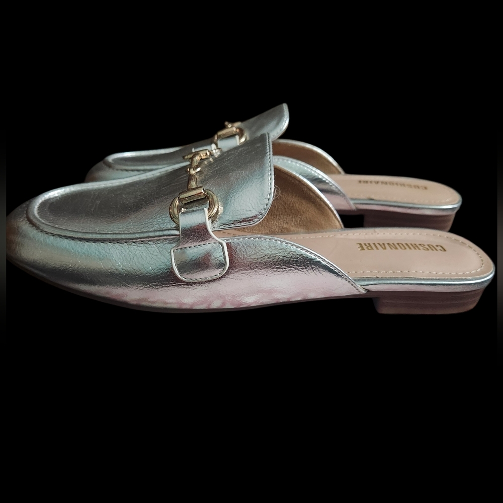 Cushionaire Silver Metallic Slip-On Mules Sz 8.5 - Picture 6 of 10
